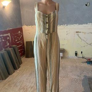 Size large backless linen romper